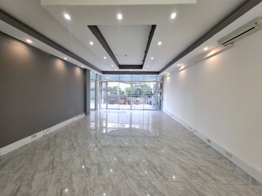 To Let commercial Property for Rent in Oakdale Western Cape